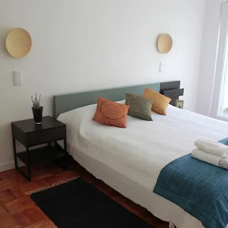 New Graca Spacious Apartment Lisbon
